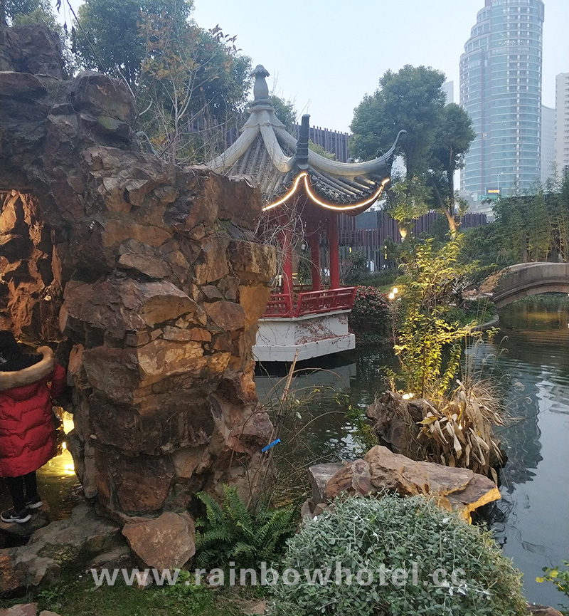 虹橋郁錦香賓館的后花園